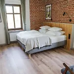 게스트하우스 Bywaj Zdroj Lądek-Zdrój